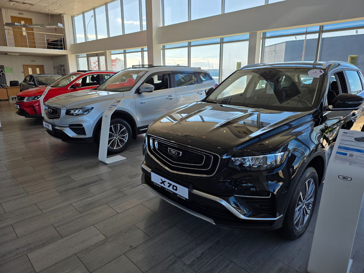 "1% на кредит и цена вопроса": разговор с менеджером, который раскрыл всю подноготную покупки авто в 2026