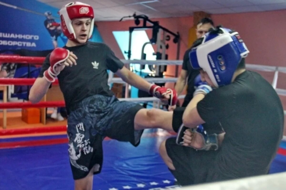    Спортивные выходные в Биробиджане подарили заряд энергии и накал страстей