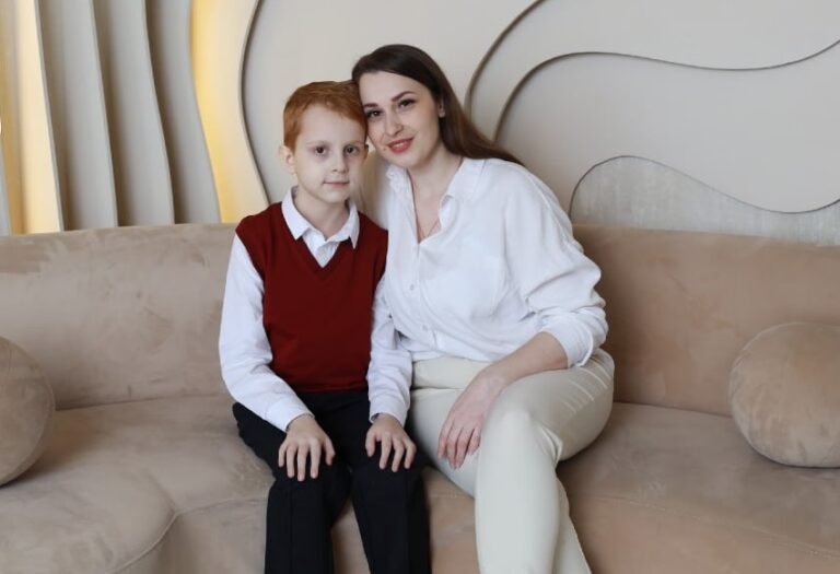    Оренбурженка спасла сына, отдав ему 62 процента своей печени Антон Пичурин