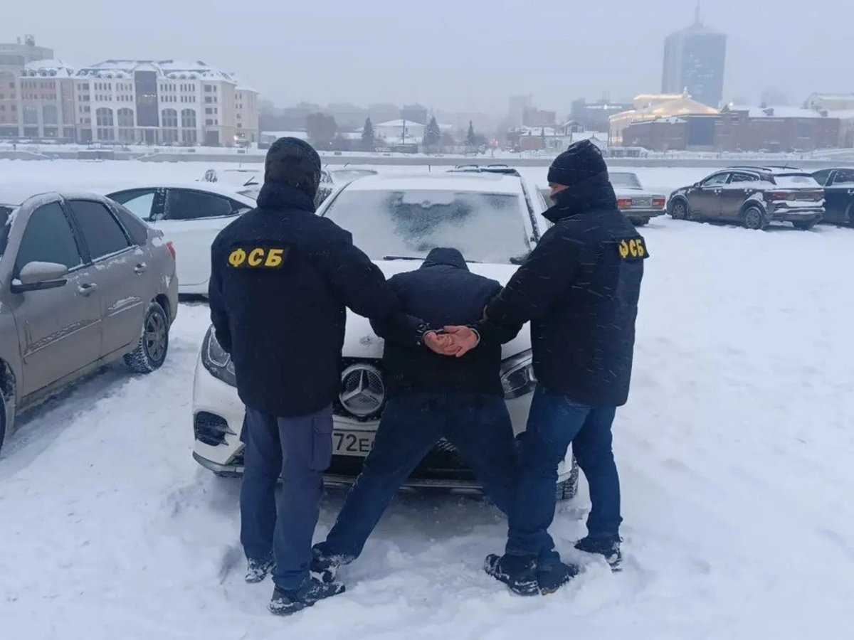    Представитель диаспоры был задержан с поличным