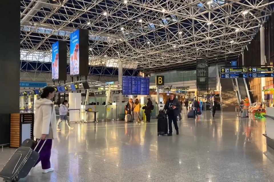    В аэропорту Сочи задерживаются 15 рейсов