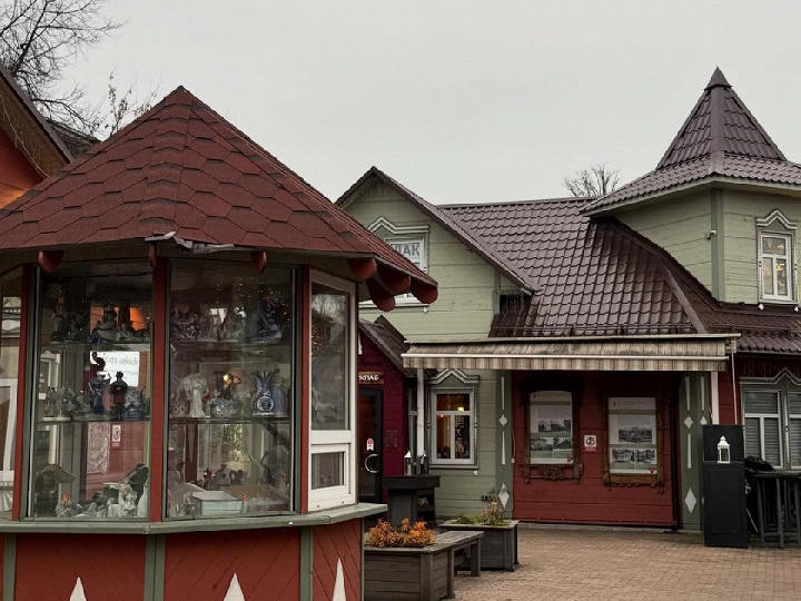 «Все какое-то упад­ни­чес­кое»: ту­рист­ка объяс­ни­ла, по­че­му Зве­ни­го­род переоценен