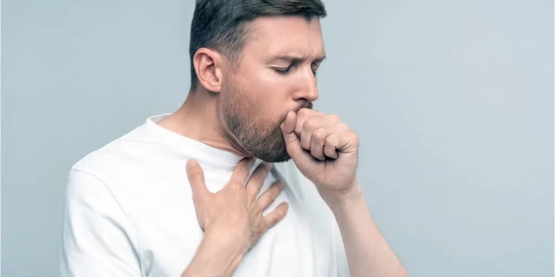 Почему темнеет в глазах от кашля: разбираемся в причинах и механизмах