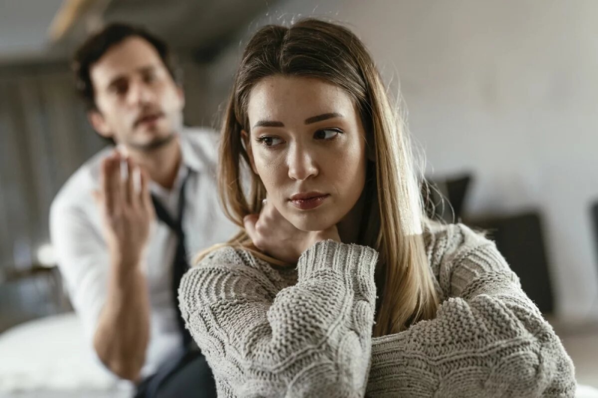    Некоторые слова и выражения, прозвучавшие от собеседника, должны насторожить.