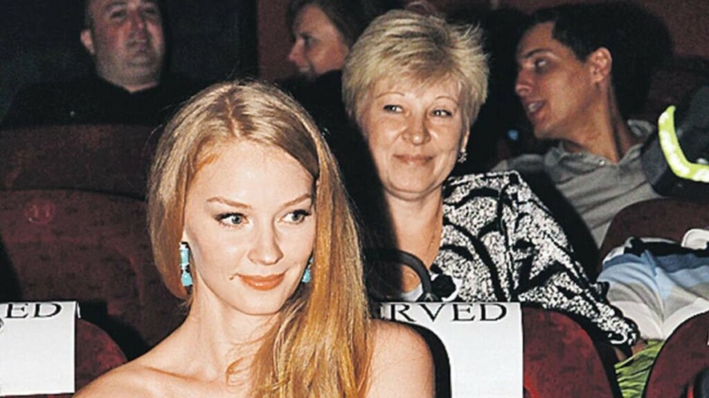    Светлана Ходченкова с мамой. Фото: Кудрявов Борис