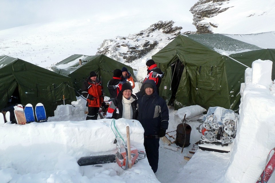    Зимняя экспедиция "Комсомолки" и Первого канала на перевал Дятлова Николай ВАРСЕГОВ