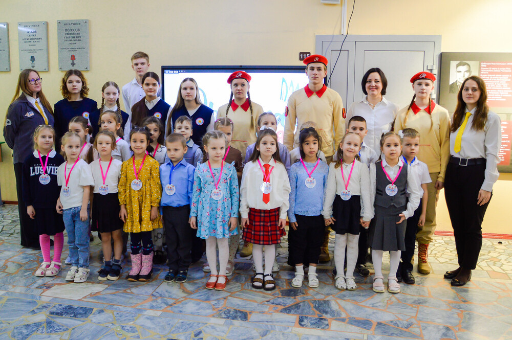 В Твери проходят церемонии посвящения дошкольников в ряды «Орлят-дошколят»