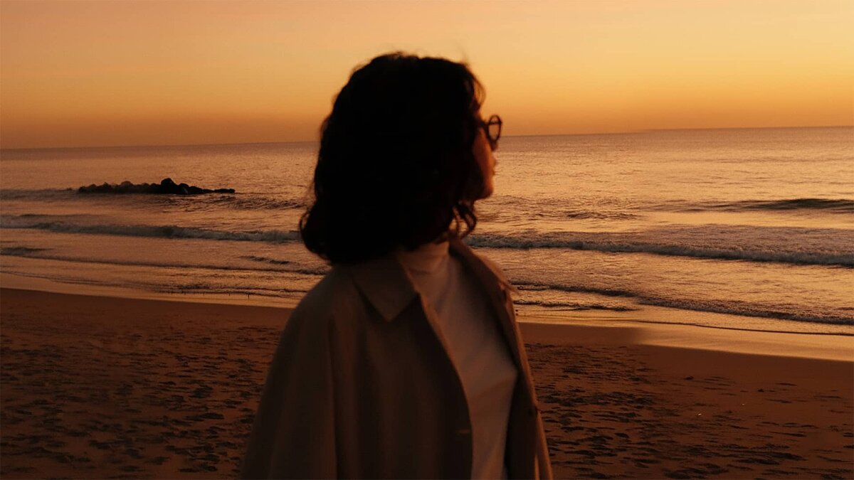    Обложка к новому треку M’Dee «спутник»