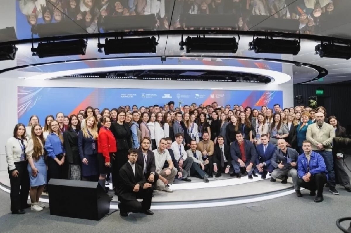    Губернатор Глеб Никитин встретился с переехавшими в столицу нижегородцами