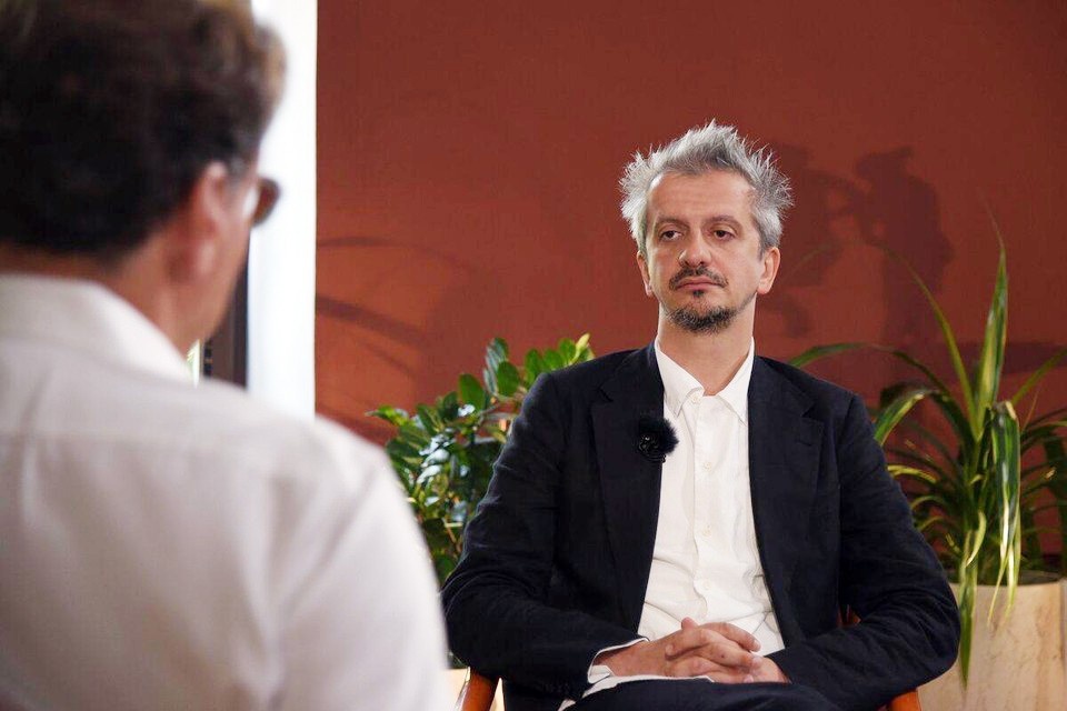    Константин Богомолов за те неполные три недели, что он был и.о., успел встретиться с преподавателями Школы. Фото: Никита Симонов