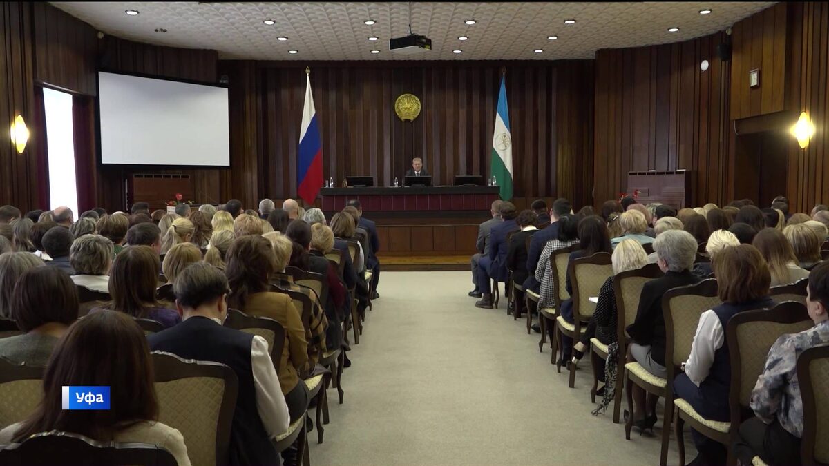    Радий Хабиров встретился с директорами школ Башкортостана