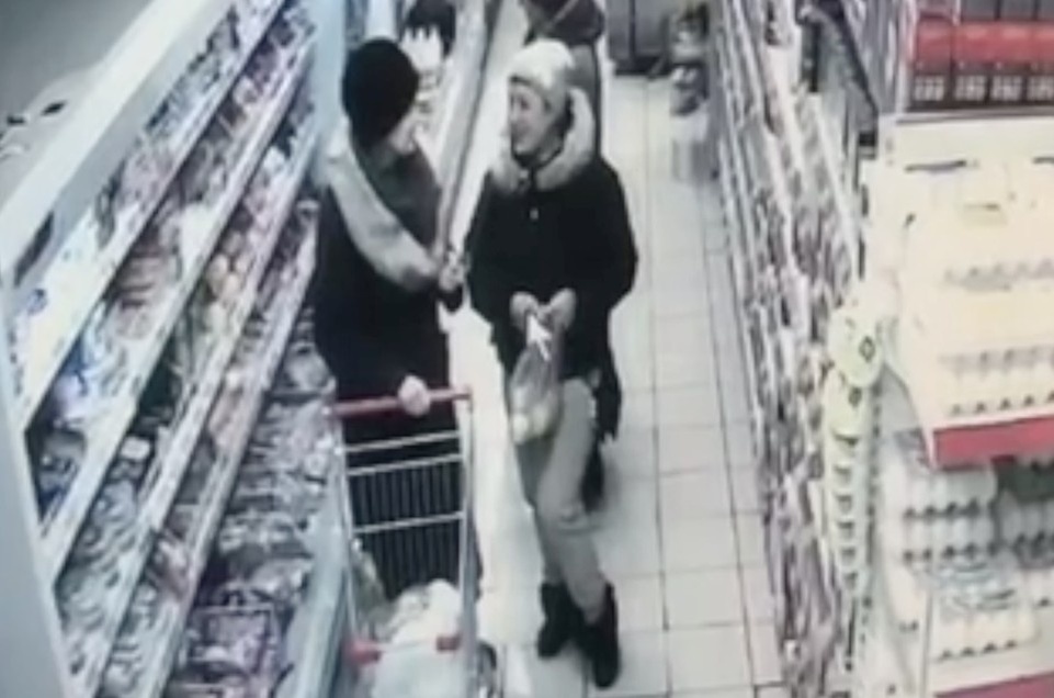    Гадалка втерлась в доверие пенсионерке и развела ее на 200 тысяч рублей. Фото: пресс-группа УМВД по Екатеринбургу