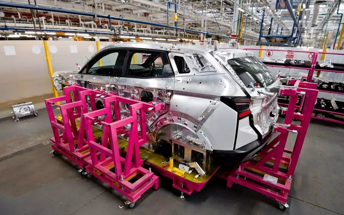 Lada Azimut: эталон в пять тонн для безупречной сборкиПроизводство Lada Azimut на АВТОВАЗе настраивают с помощью высокоточного калибра
📷
📷
📷
