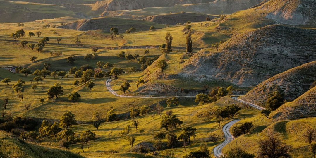 Первое ДТП на нашем автодоме ПАЗ, расплавленный предохранитель и ледяной водопад в пещере