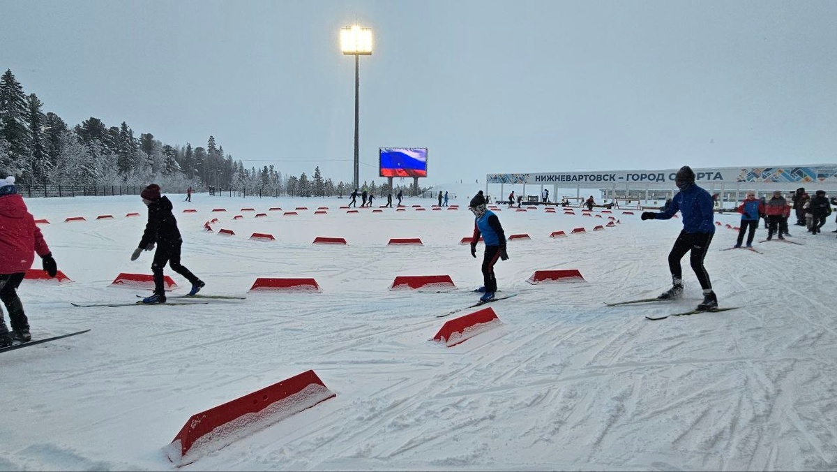    Руслан Кухарук и Борис Хохряков проинспектировали объекты «Карты развития Югры» в Нижневартовске