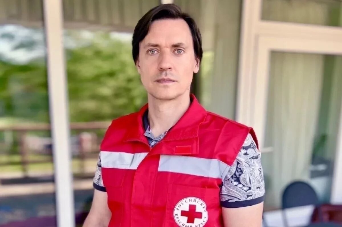    Двери открылись.