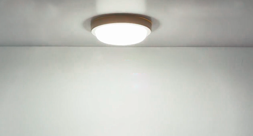 Светодиодные светильники ЖКХ ЭРА SPB-201 с дежурным режимом и СВЧ-датчиком