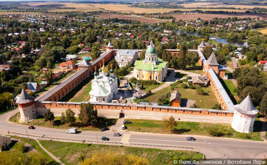 Вид сверху на Зарайской кремль