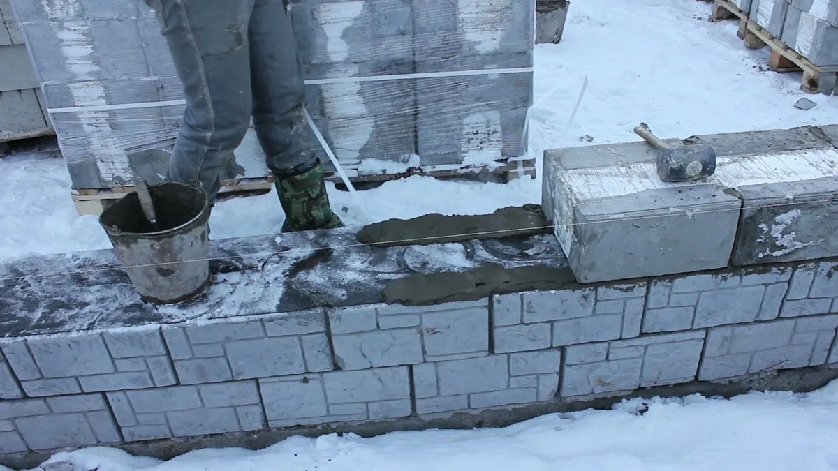 Зимняя кладка керамзиьтоблоков