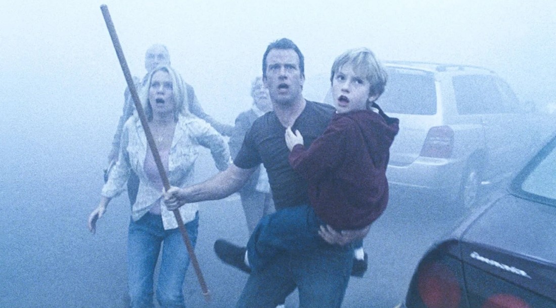     Кадр из фильма «Мгла» (2007)