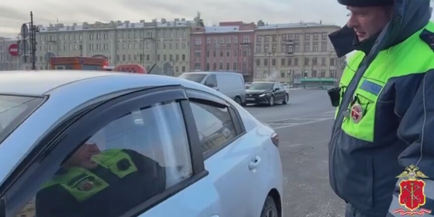    скриншот видео t.me/spb_police78