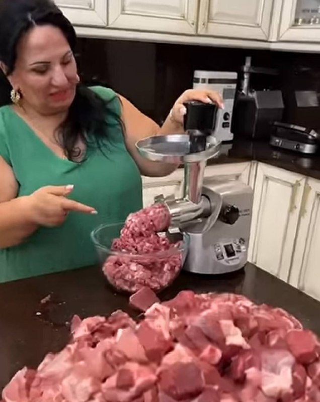 Вот столько мяса!