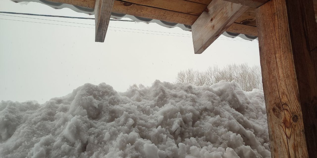 Отработала смену и весна стучиться в двери(