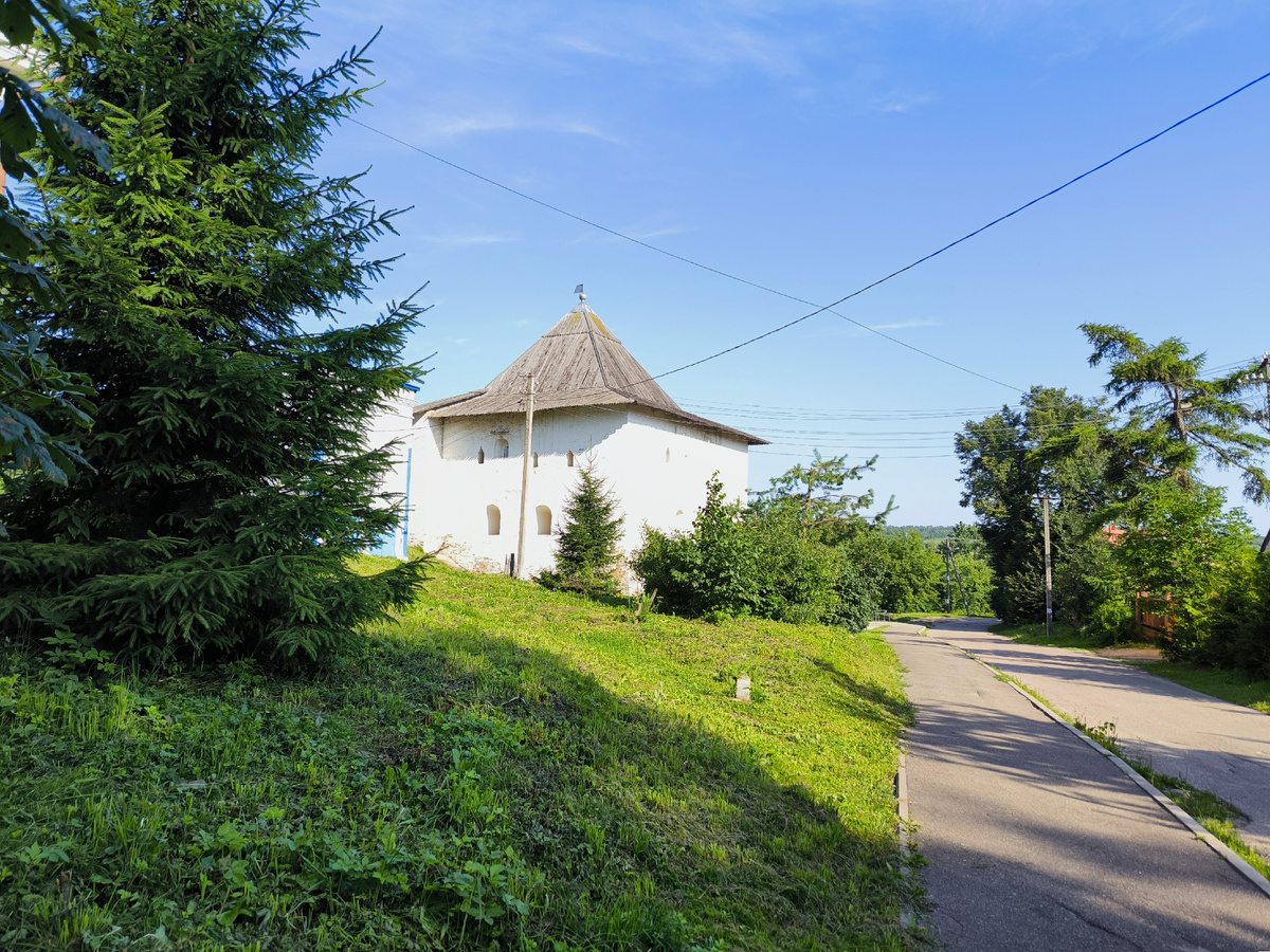 Идём к Спасской башне