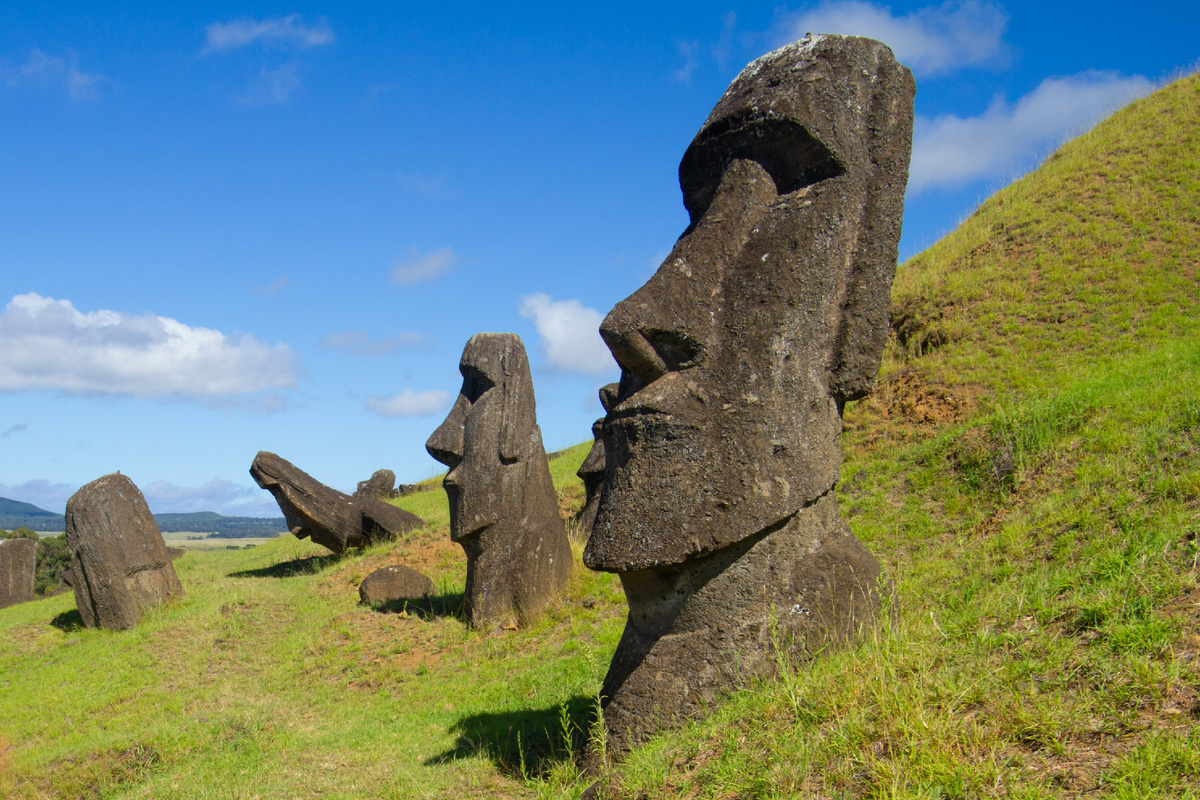 Моаи острова Пасхи. Источник: Shutterstock