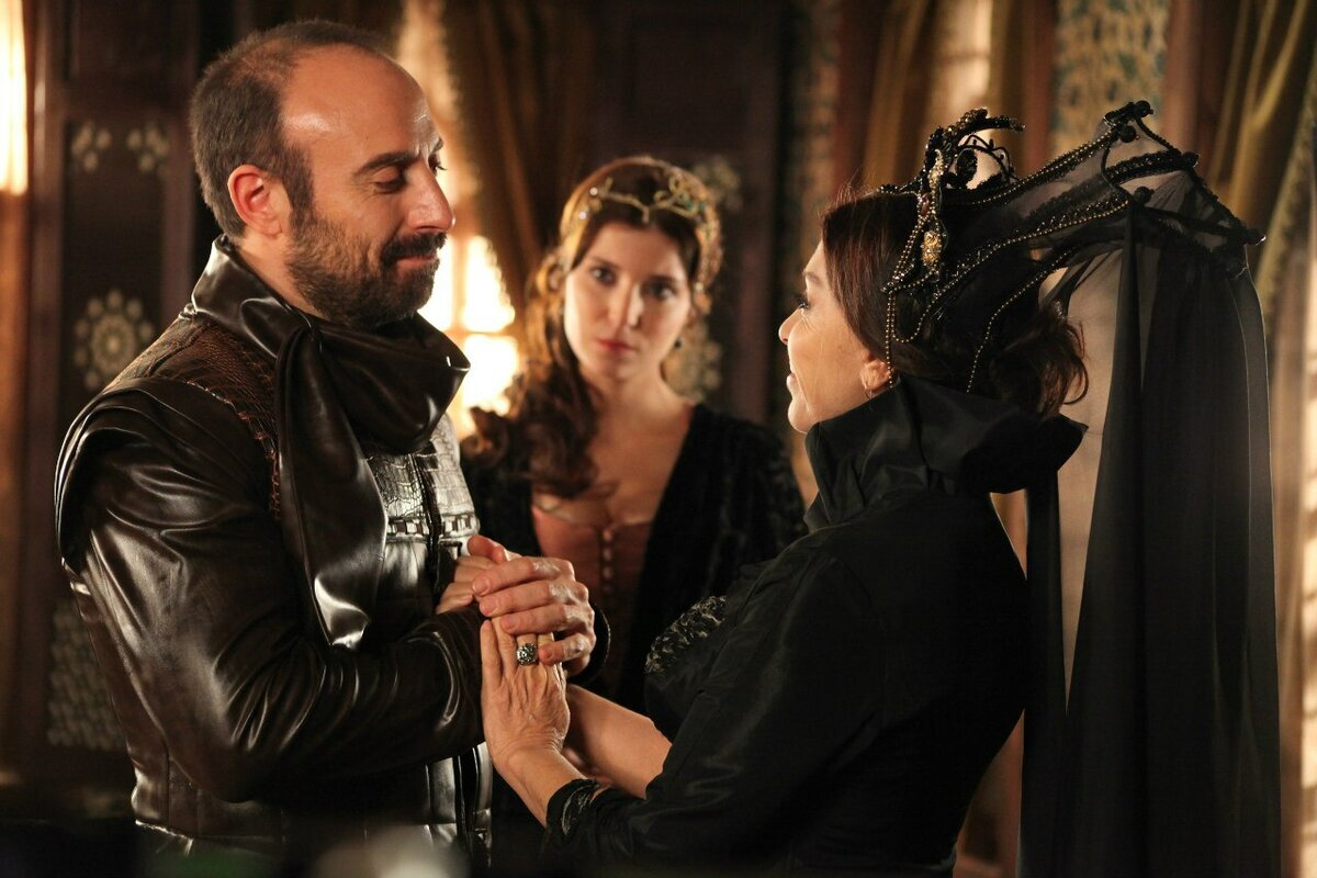 Сулейман у валиде