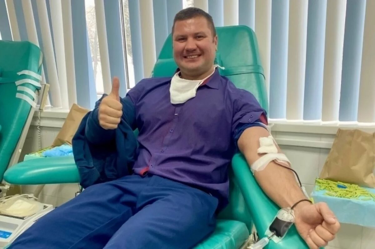    Брянский чемпион Александр Бояров стал донором крови