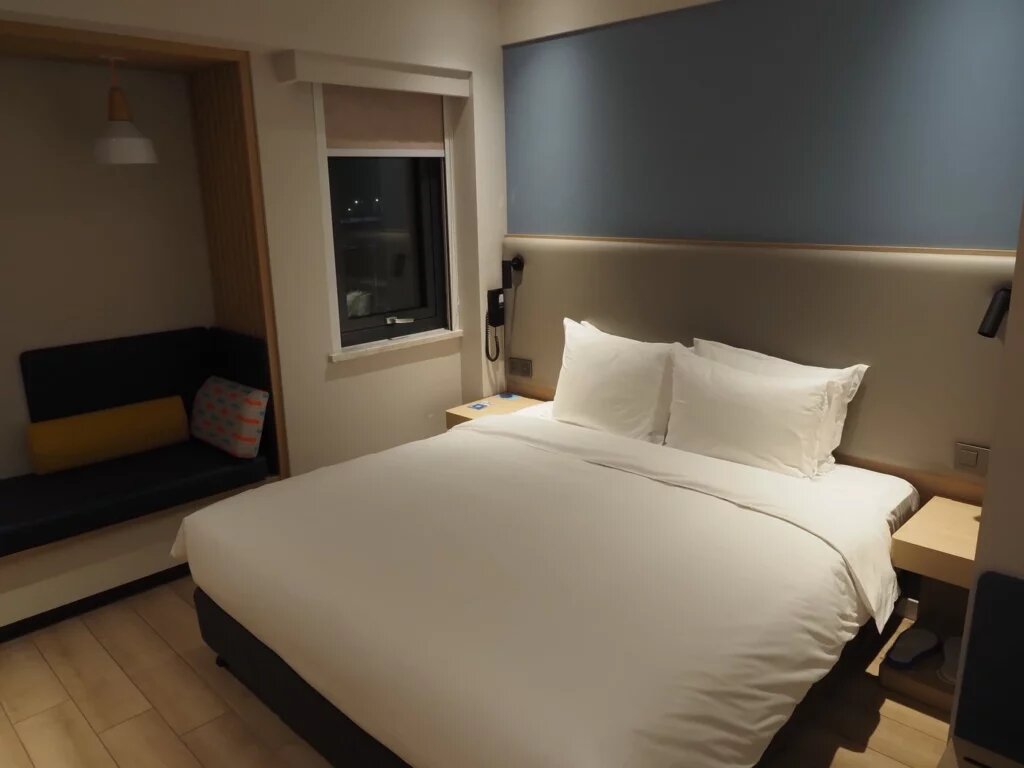 В нашем номере в отеле у аэропорта Шанхая