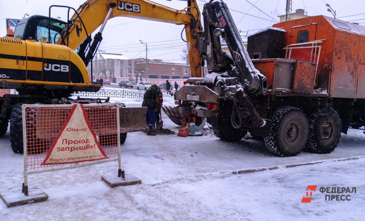 Жители не особо верят в скорость коммунальщиков.  Фото: ФедералПресс / Елена Майорова