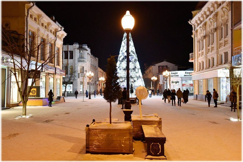 Зимний заснеженный Симферополь (фото из интернета)