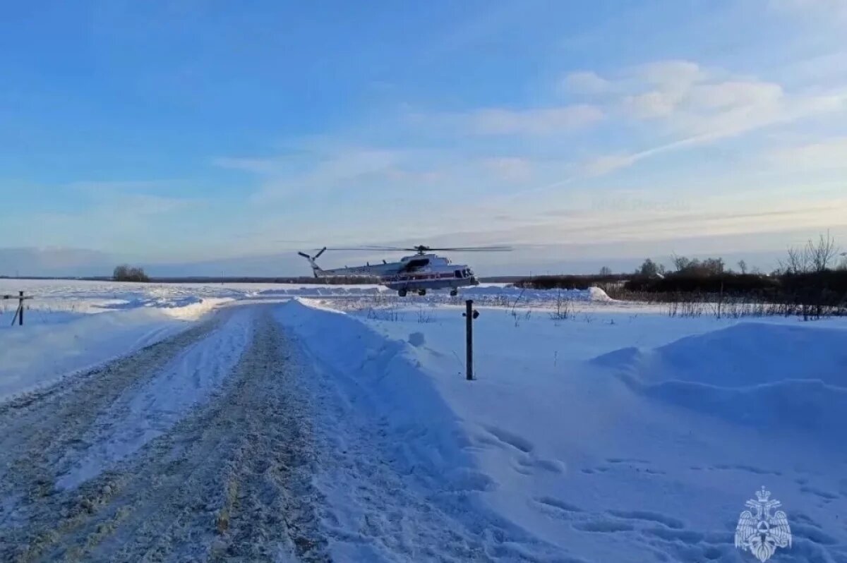    В Тверь экстренно доставили пациента из районной больницы на вертолёте