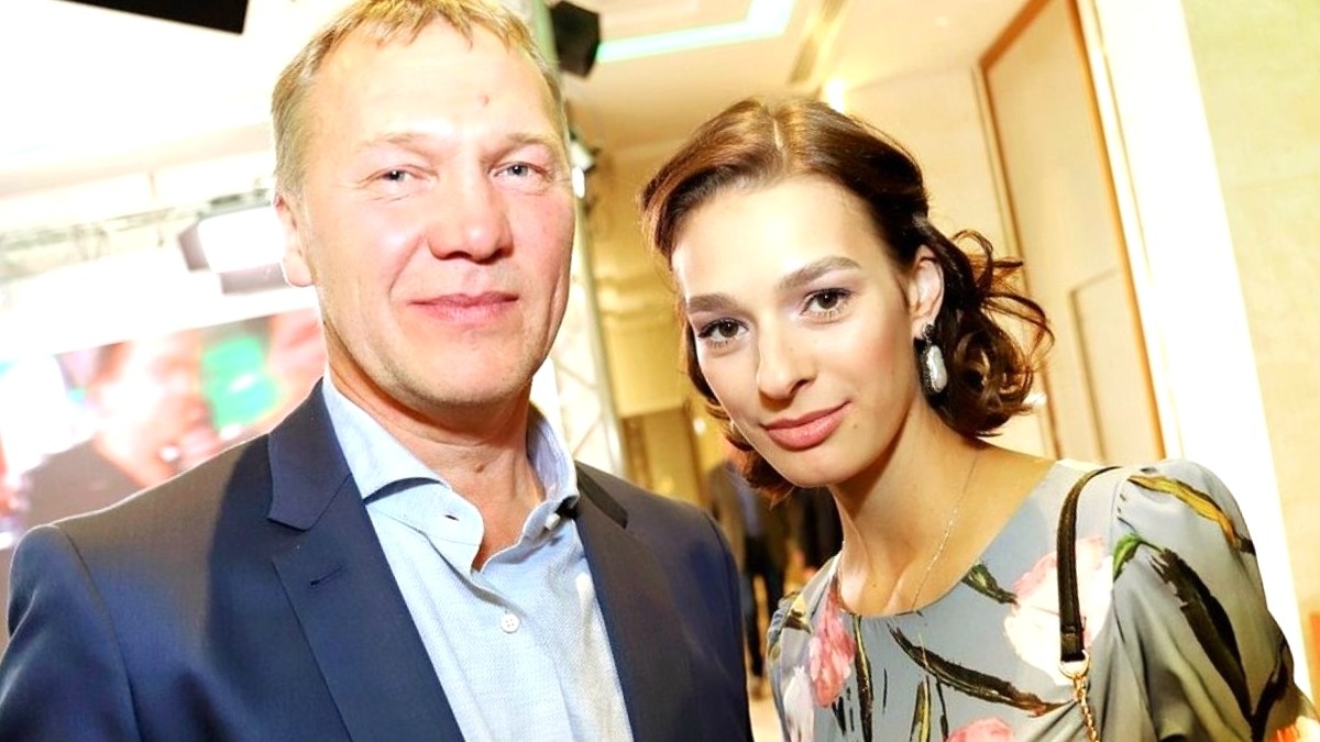 с женой Полиной Приходько