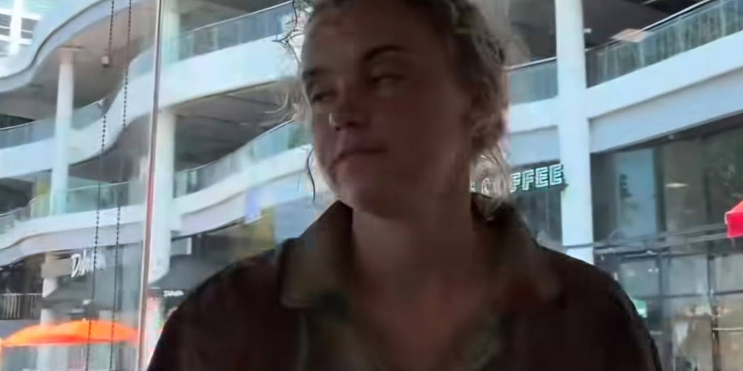 ПОТЕРЯЛА ПАМЯТЬ, ВЫБРОСИЛА ВЕЩИ