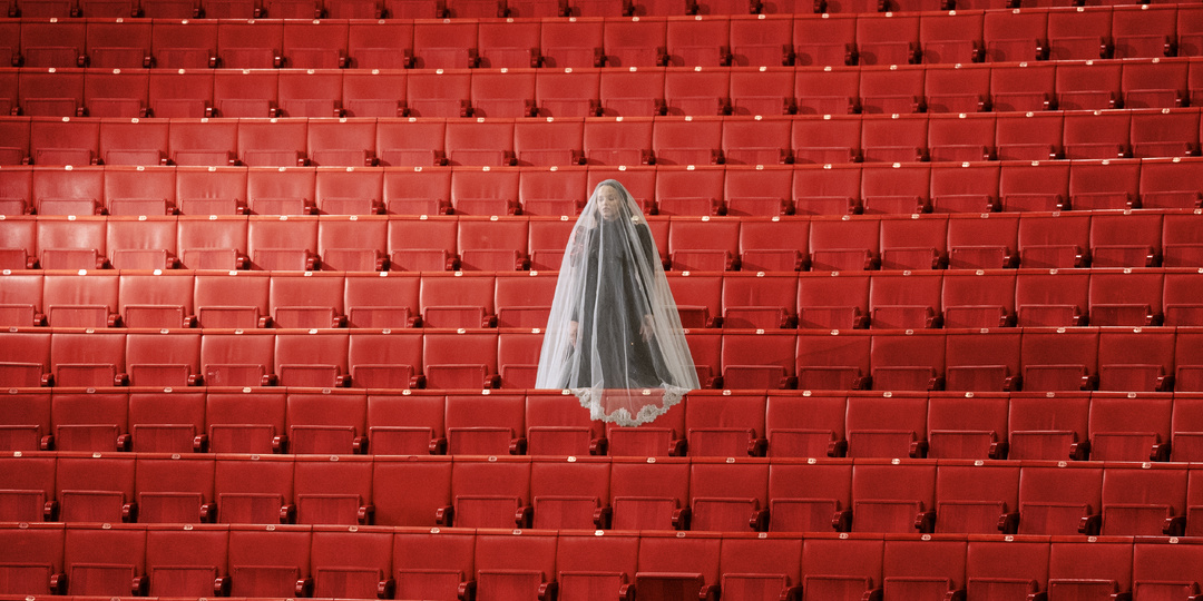 Голос вместо зрелища и проживание как новая практика взаимодействия с искусством