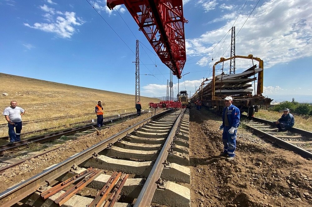    Российская сторона инвестирует в развитие инфраструктуры 400 млн долларов. Фото: Южно-кавказская железная дорога.