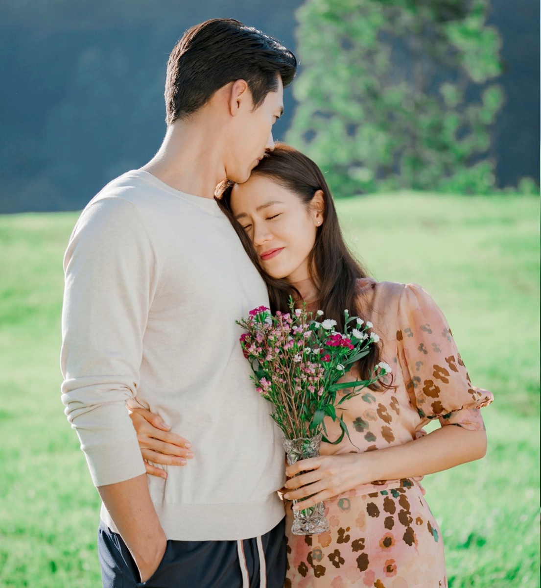 Кадр из дорамы "Аварийная посадка любви".