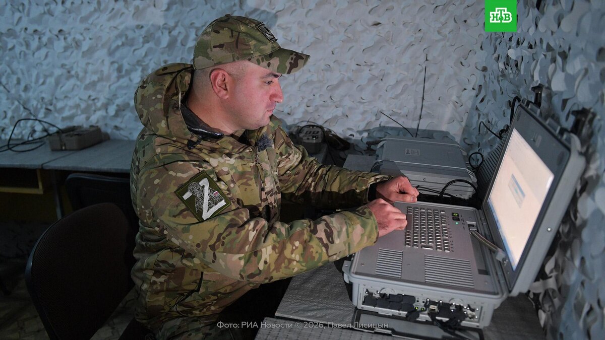    Песков: невозможно представить, что фронтовая связь идет через Telegram