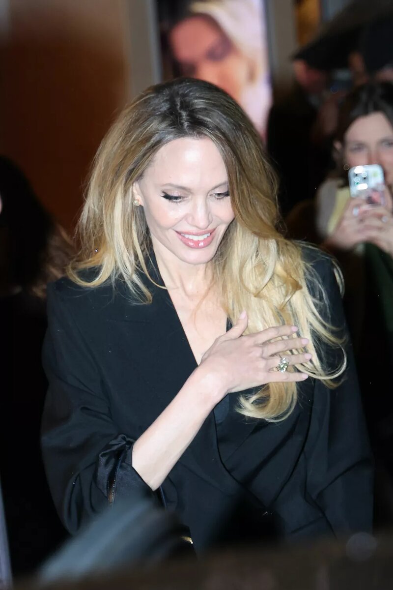 Анджелина Джоли📷
