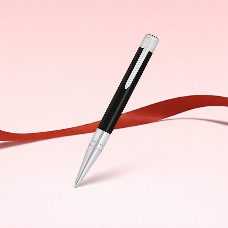 Шариковая ручка S.T. Dupont D-Initial с отделкой хромом и черным лаком