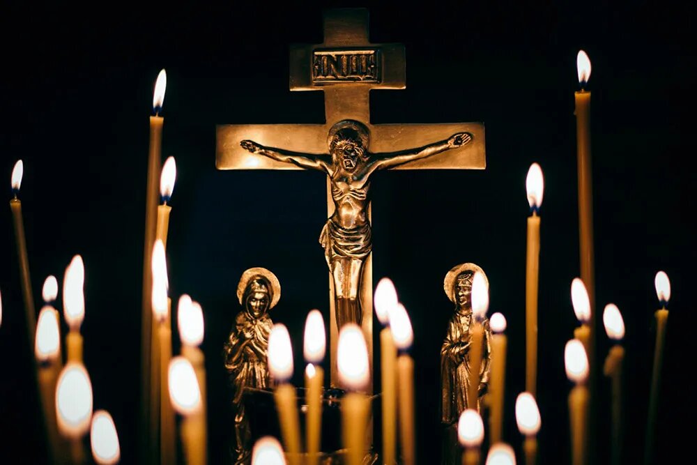 В качестве иллюстрации фото с сайта Луганской Епархии (оригинал по ссылке: https://eparhia.site/v-xramax-eparxii-proshli-pominalnye-bogosluzheniya/)