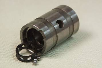 Шарикоподшипниковый механизм легковой турбины.