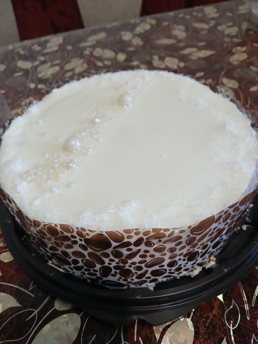 Фото моё. Торт на день свадьбы. 11.02.2026г. Похожие торты делает Таня, когда ждет меня в гости.