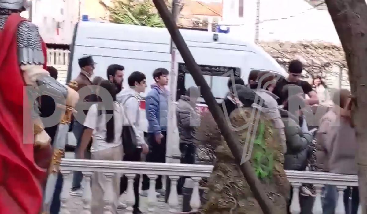     / Источник: Кадр из видео