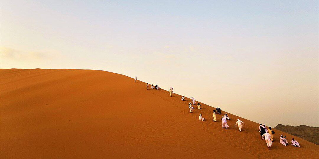 "Будет у тебя всё с Богом тип-топ!: священник Копяткевич о "поедании домов вдов", "гигантомании" и несении Креста