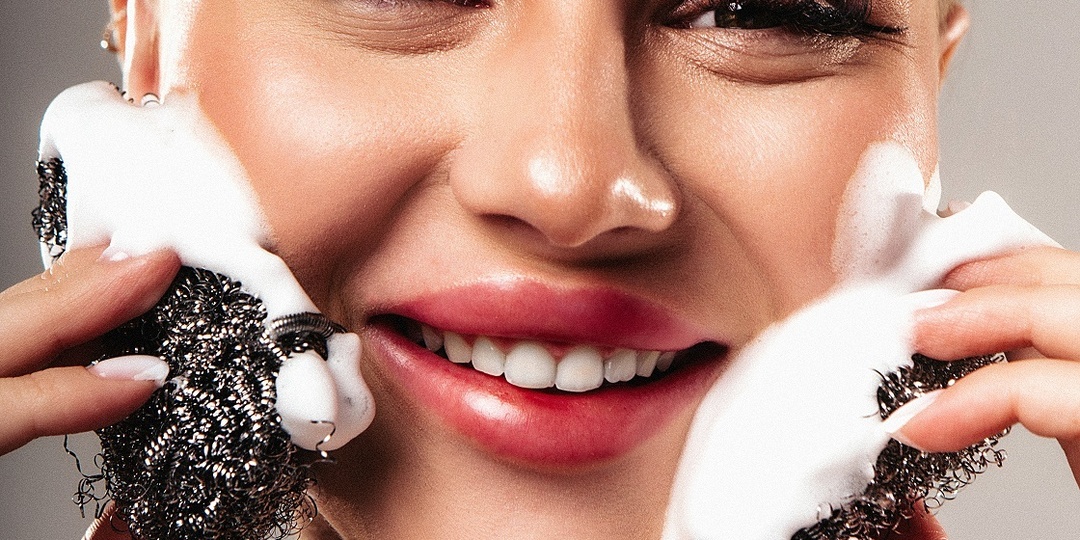 Прыщи VS подростки: как выиграть битву с акне за чистую кожу?