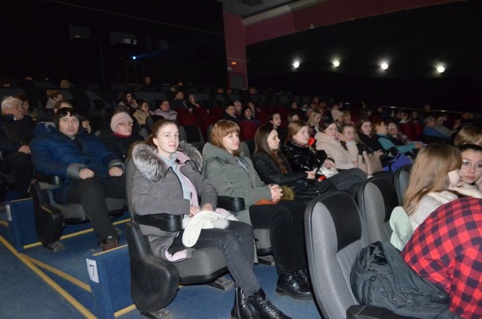    Вход на фестивальные показы бесплатный Светлана ВОЛКОВА